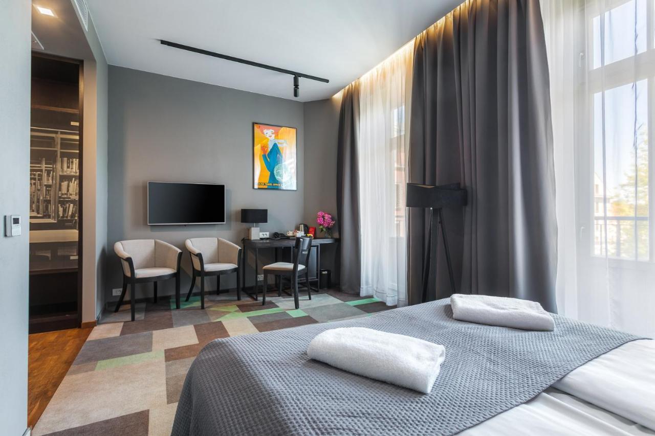 Dada Premium Aparthotel Cracovia Exterior foto