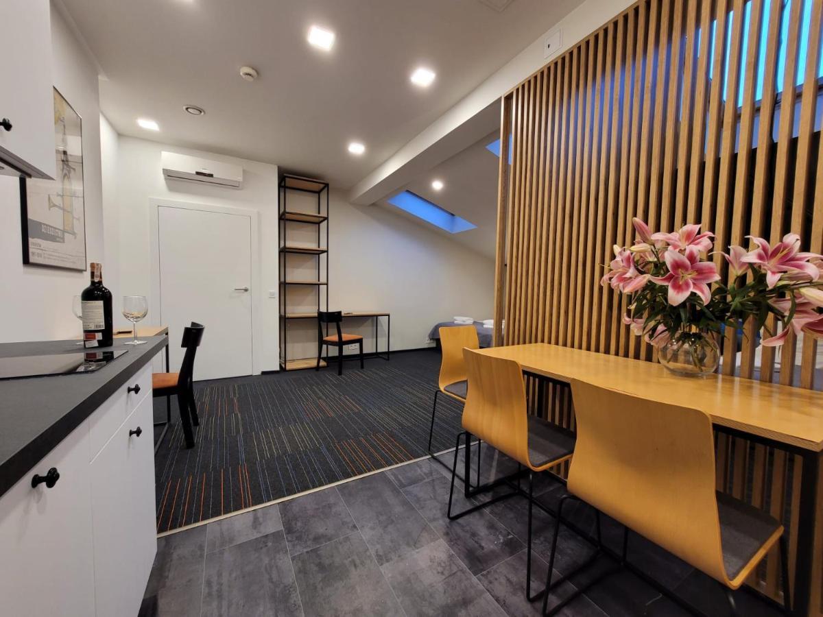 Dada Premium Aparthotel Cracovia Exterior foto